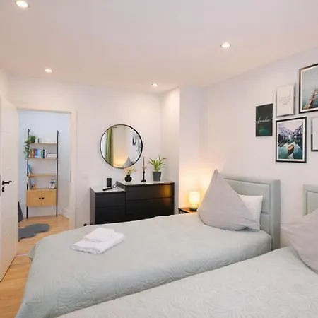Exklusiv Haus Pietsch - Perfekt Fuer Geschaeftsreisende, Monteure Und Familien - Boxspringbetten - Smart Tv - Garten Appartement Celle