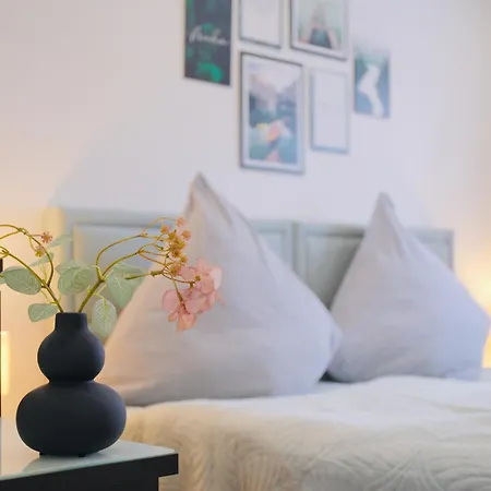 Premium House- Boxspringbetten- Smart Tv- Garten Apartment *