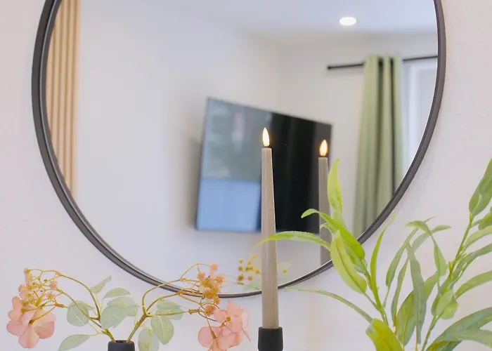 Apartment Premium House- Boxspringbetten- Smart Tv- Garten *