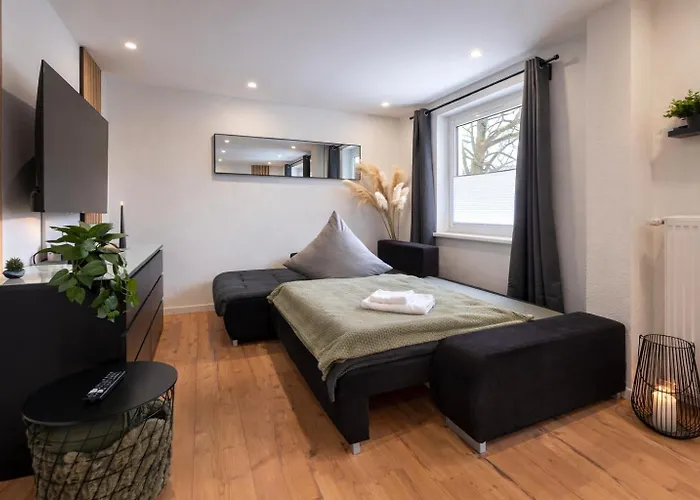 Premium House- Boxspringbetten- Smart Tv- Garten Apartment